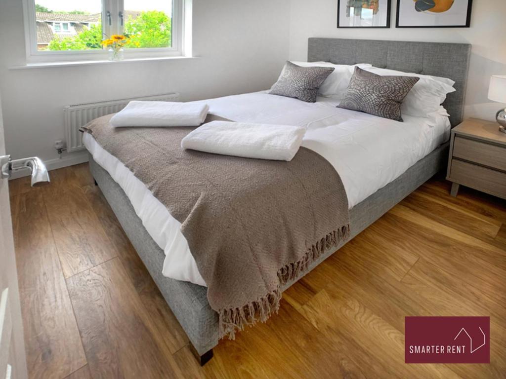 Guildford - 2 Bedroom House West Clandon Экстерьер фото